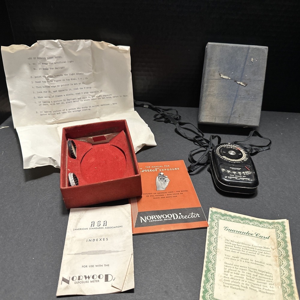Norwood Director Exposure Meter Film Photography Vintage w/ Box Instructions
